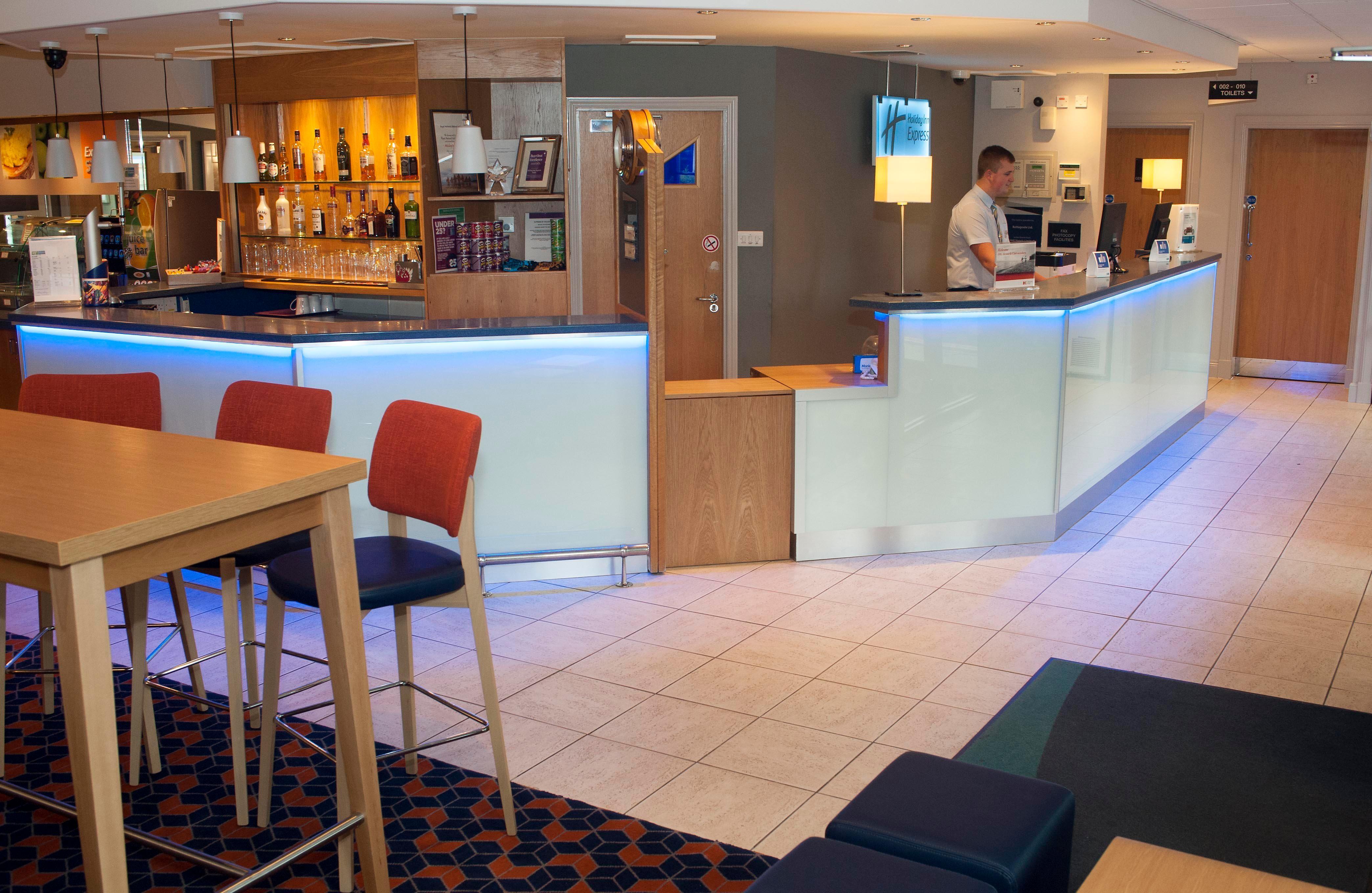 Holiday Inn Express Perth, An Ihg Hotel Eksteriør bilde